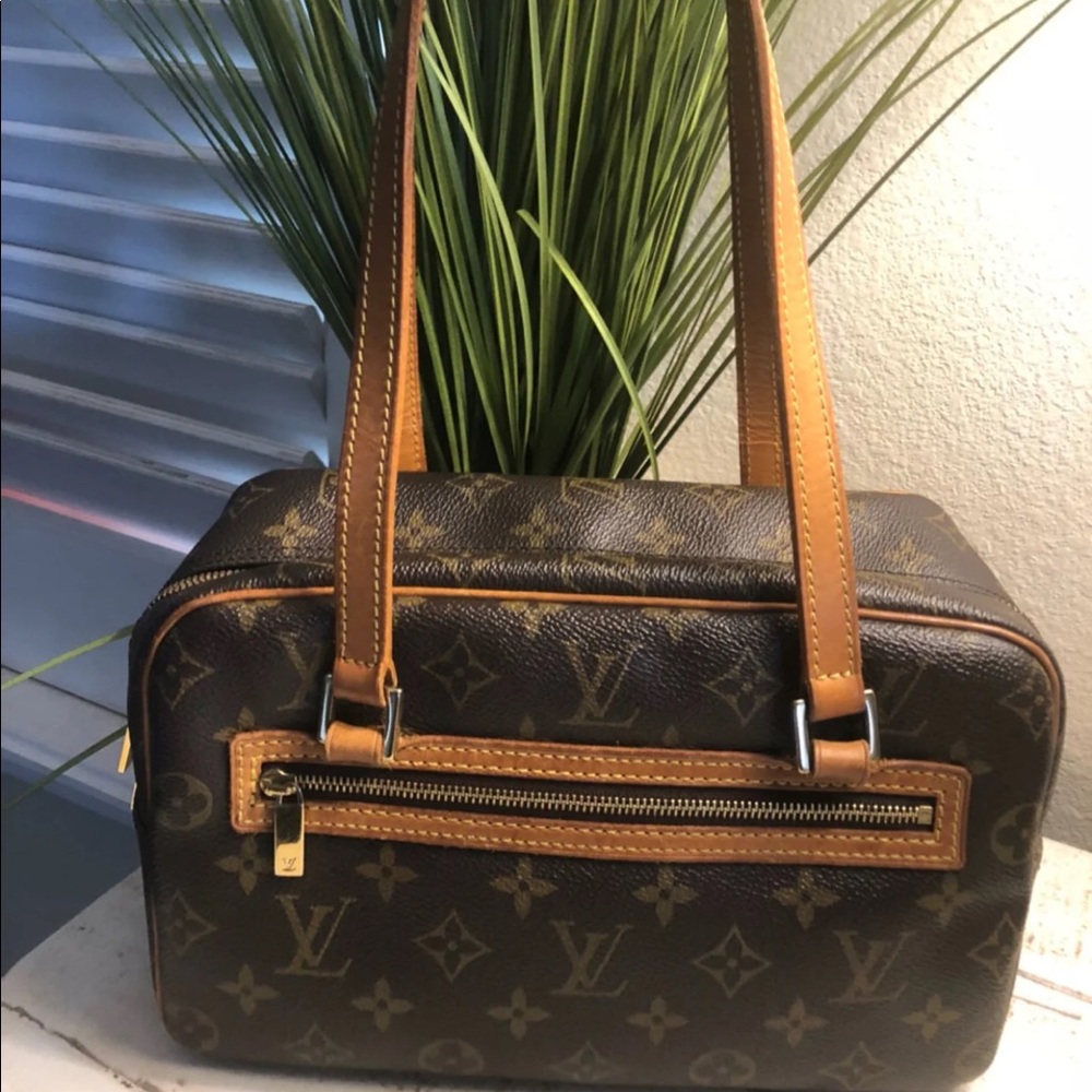Louis Vuitton Cite Gm bag